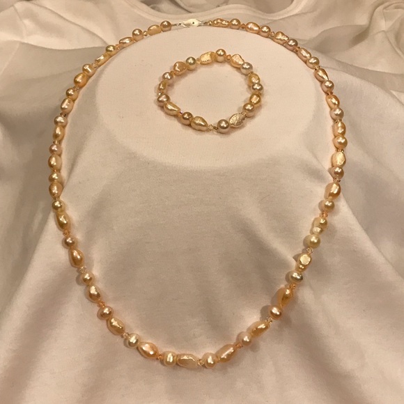 Genuine Baroque Pearl Necklace & Bracelet Set - Picture 2 of 8